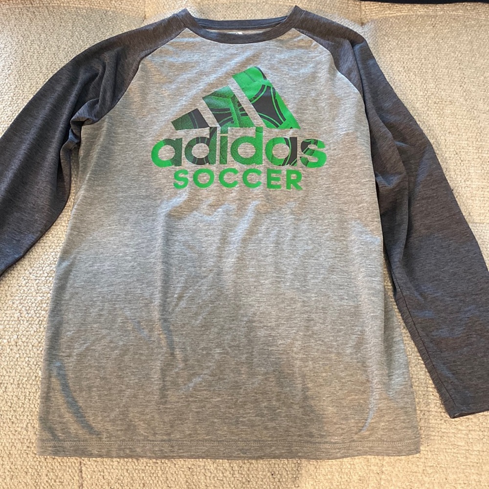 Like new Adidas soccer long sleeve